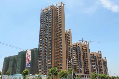 漢口湖畔側面圖